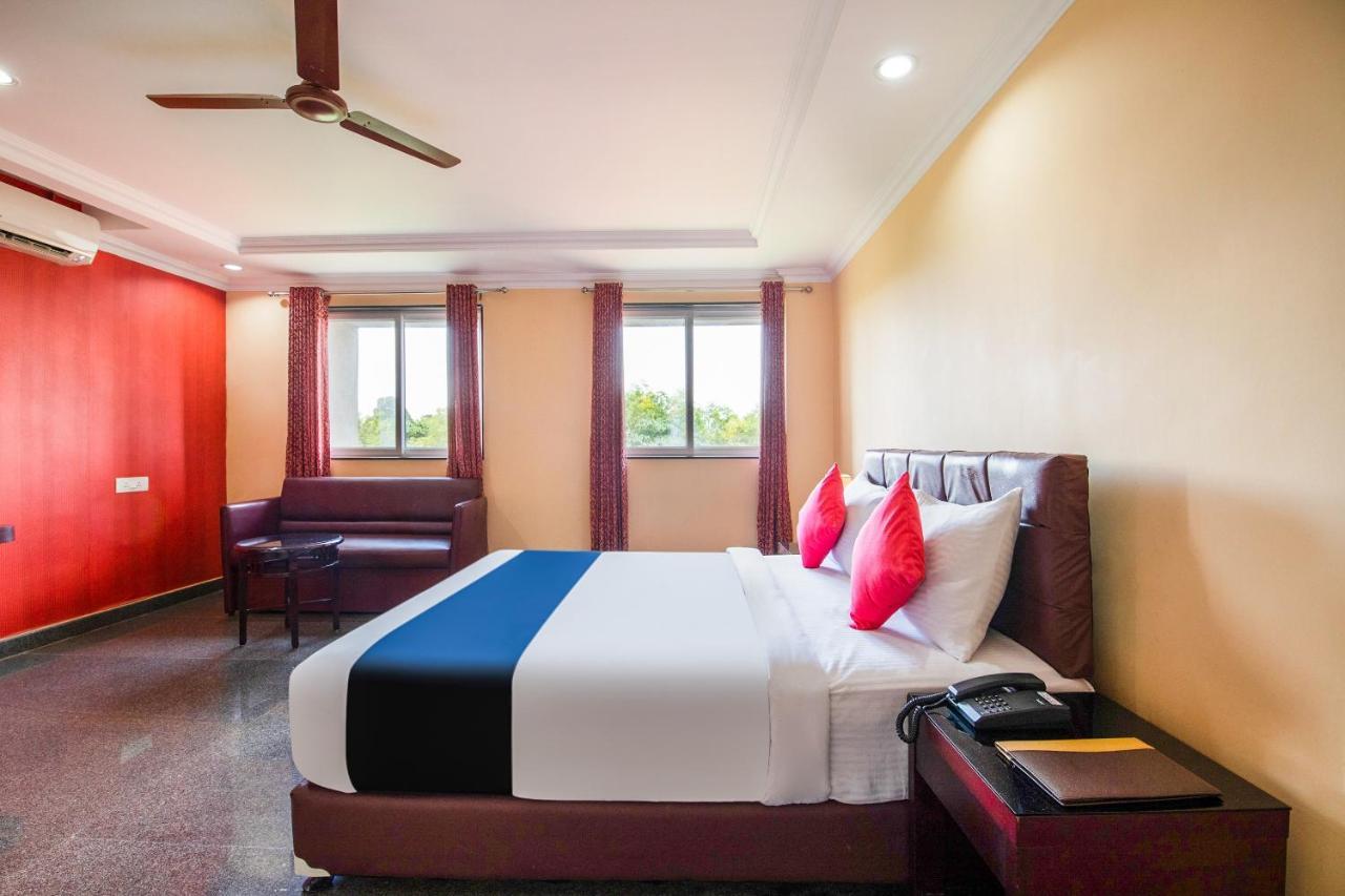 Hotel Capital O 22439 Ratna Forever Karkal Zewnętrze zdjęcie
