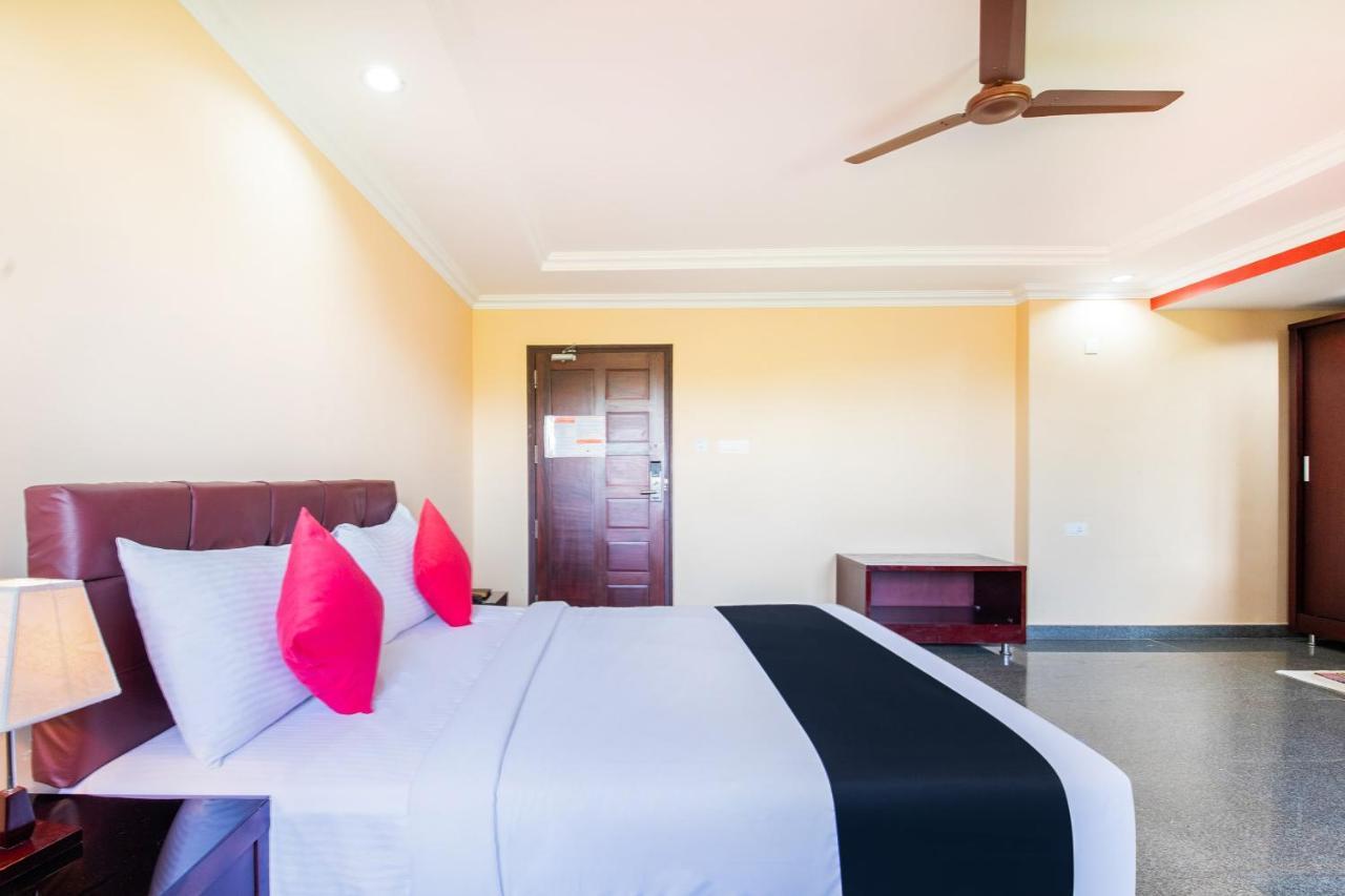Hotel Capital O 22439 Ratna Forever Karkal Zewnętrze zdjęcie